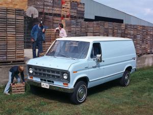 Ford Econoline 1975 года